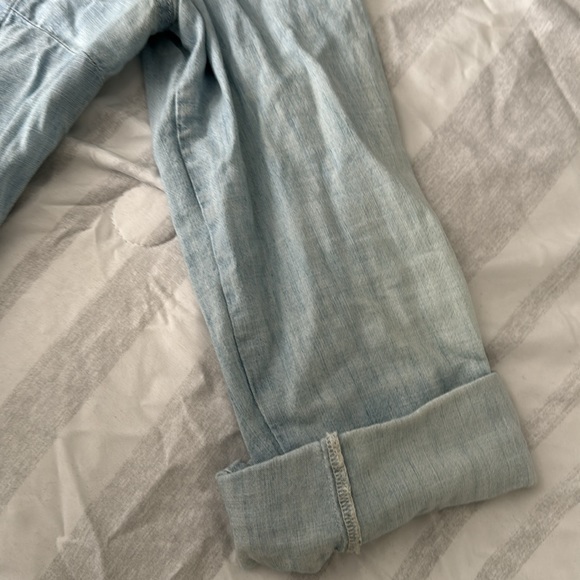 Old Navy Women’s Light Blue Button Down Shirt - Medium - Picture 4 of 5